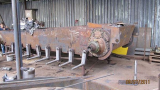 Illustration for article titled See An Amazing Russian Tank Replica Come Together